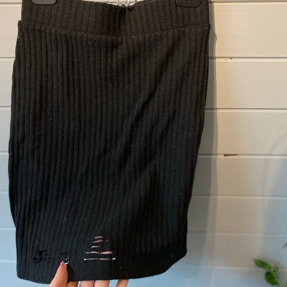 skirt - Picture 1 of 2